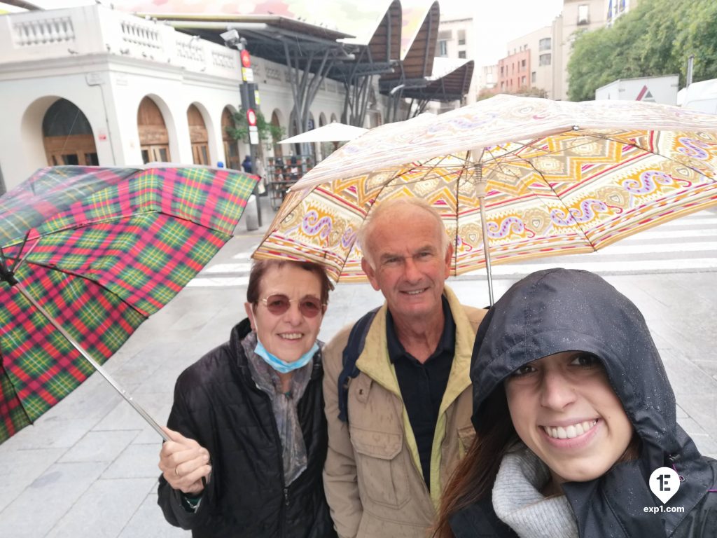 Group photo Barcelona Markets Tour on 11 November 2021 with Cristina