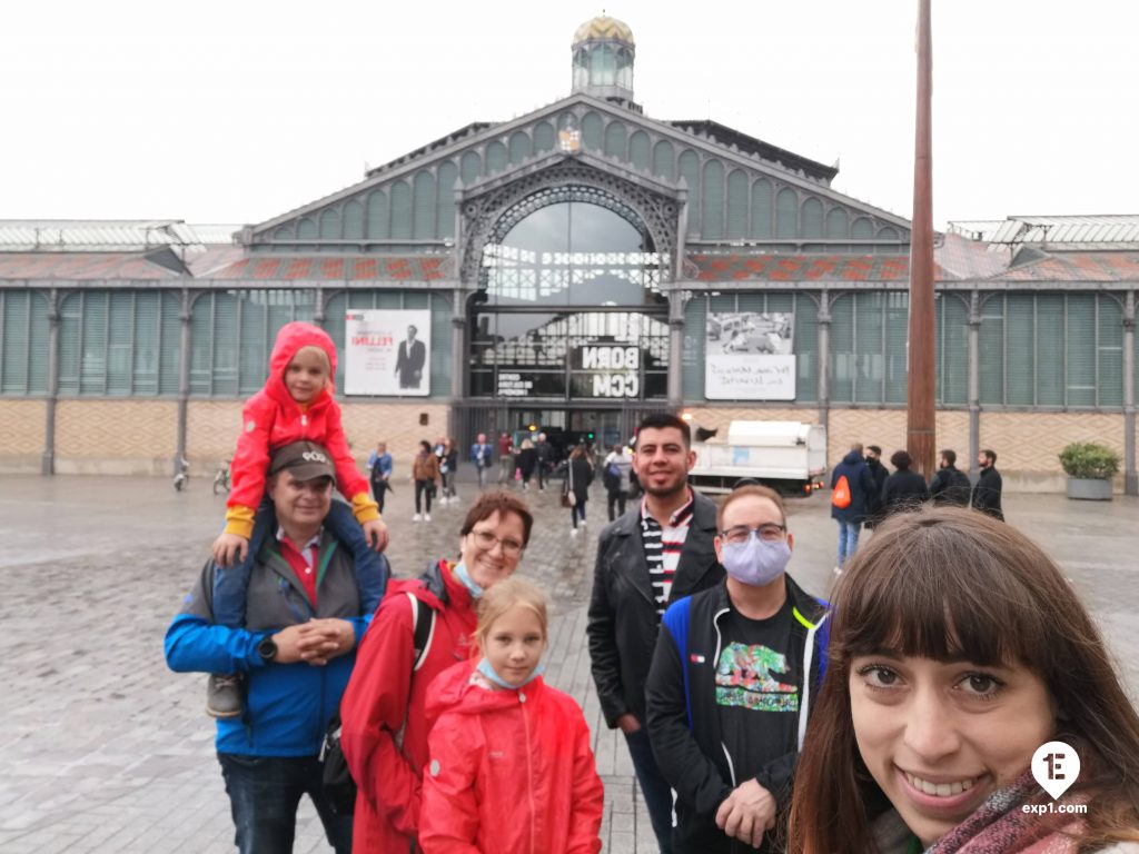 Group photo Barcelona Markets Tour on 30 October 2021 with Cristina