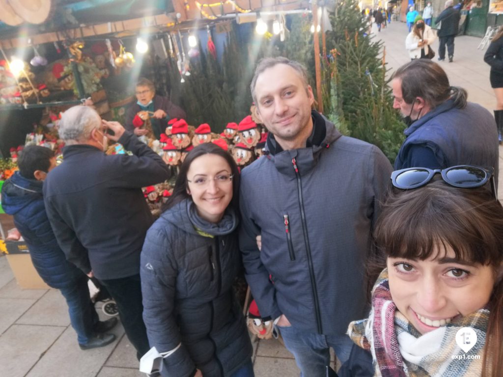 Group photo Barcelona Markets Tour on 20 December 2021 with Cristina