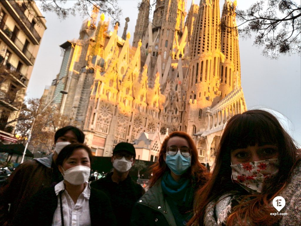 Group photo Barcelona Architecture Tour on 27 December 2021 with Cristina