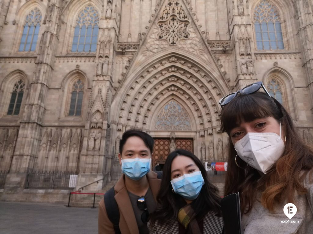 Group photo Barcelona Markets Tour on 31 December 2021 with Cristina