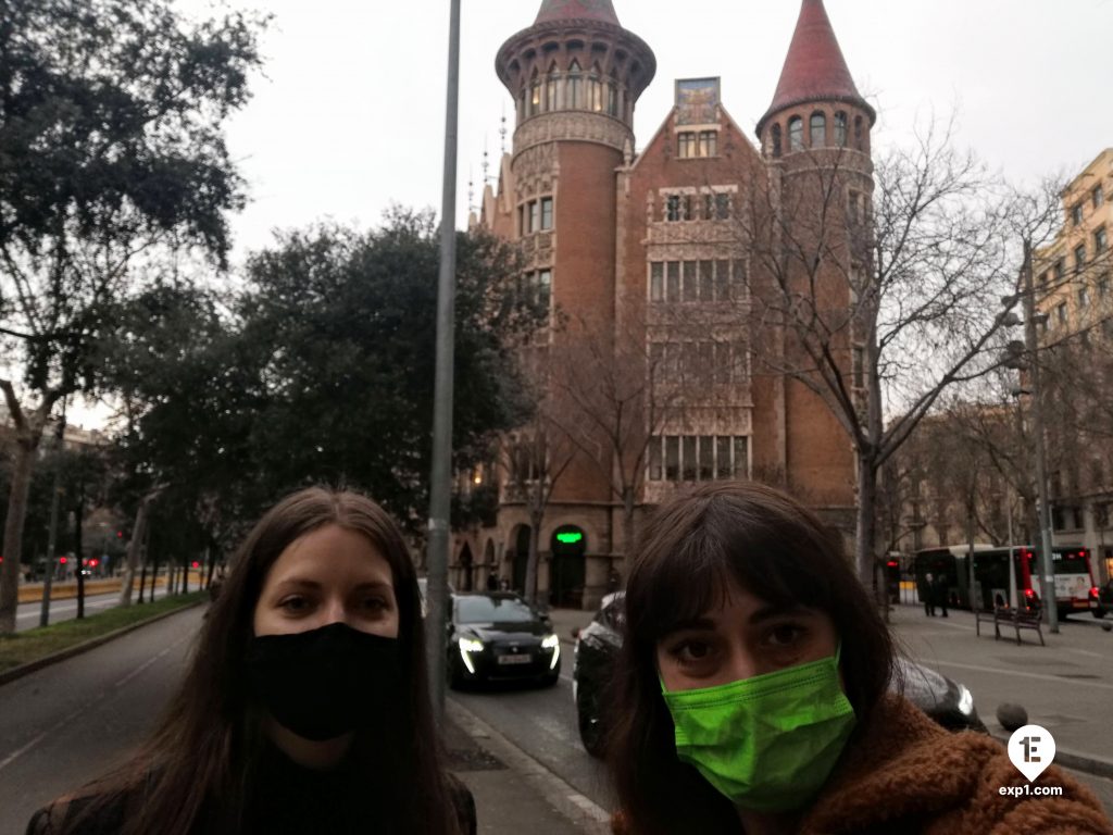 Group photo Barcelona Architecture Tour on 5 February 2022 with Cristina