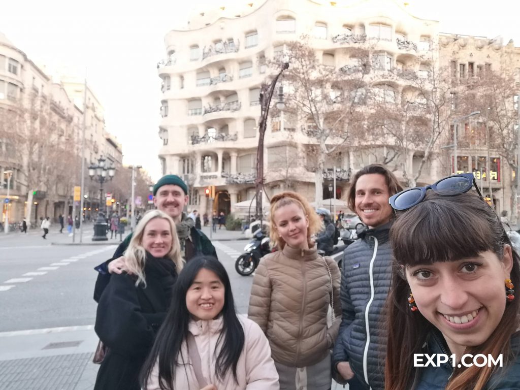 Group photo Barcelona Architecture Tour on 10 February 2022 with Cristina