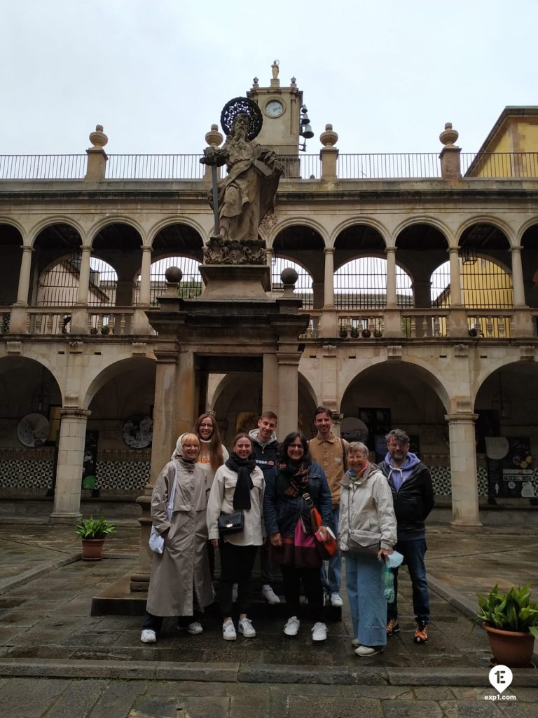 Group photo Raval Walking Tour on 13 April 2022 with Marta