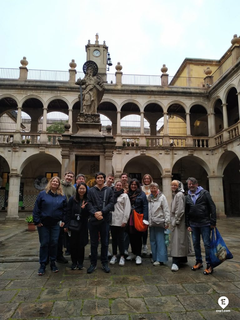 Group photo Raval Walking Tour on 13 April 2022 with Marta