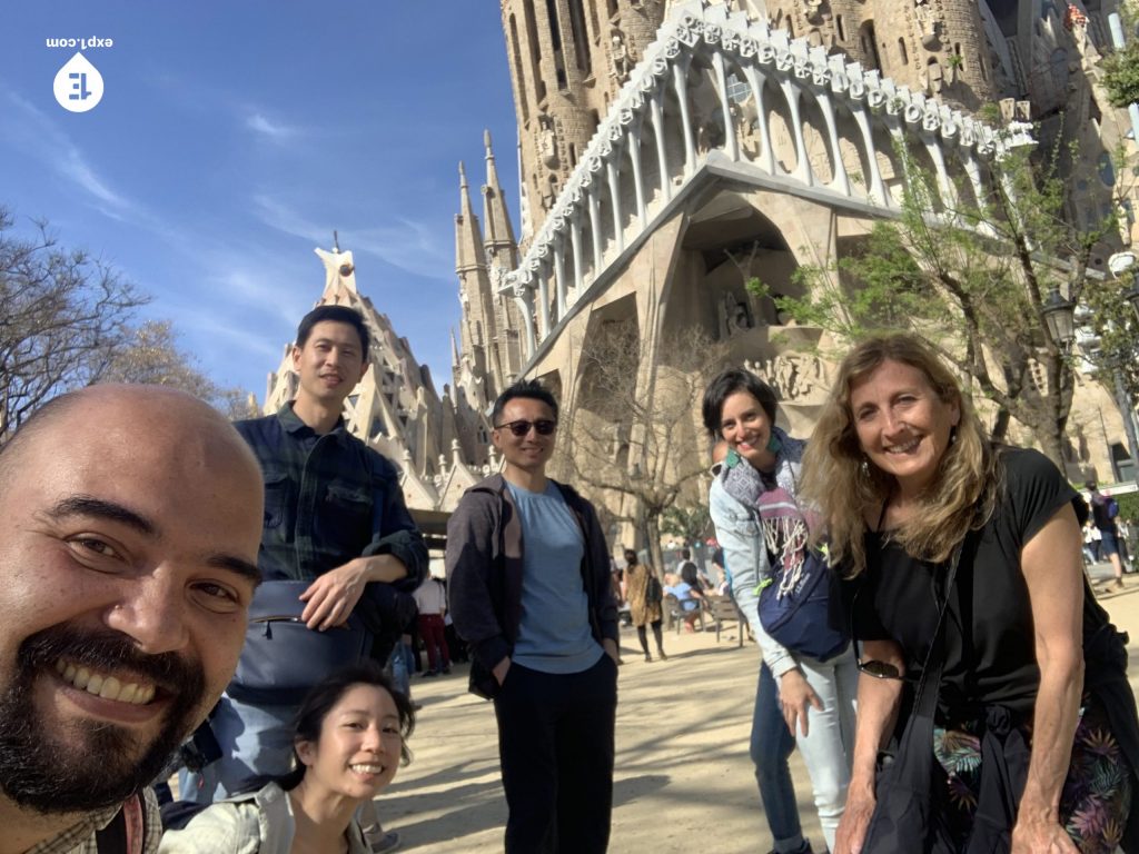 Group photo Barcelona Architecture Walking Tour on 26 April 2022 with Alberto