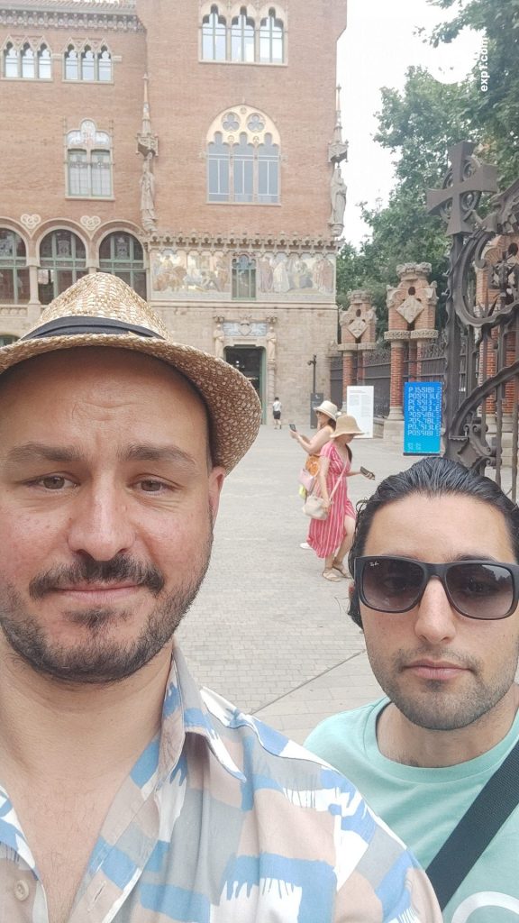 Group photo Barcelona Ancient Markets Walking Tour on 21 June 2022 with Victor