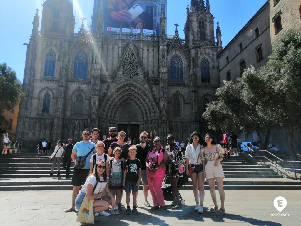 Group photo Barcelona Ancient Markets Walking Tour on 28 June 2022 with Cristina