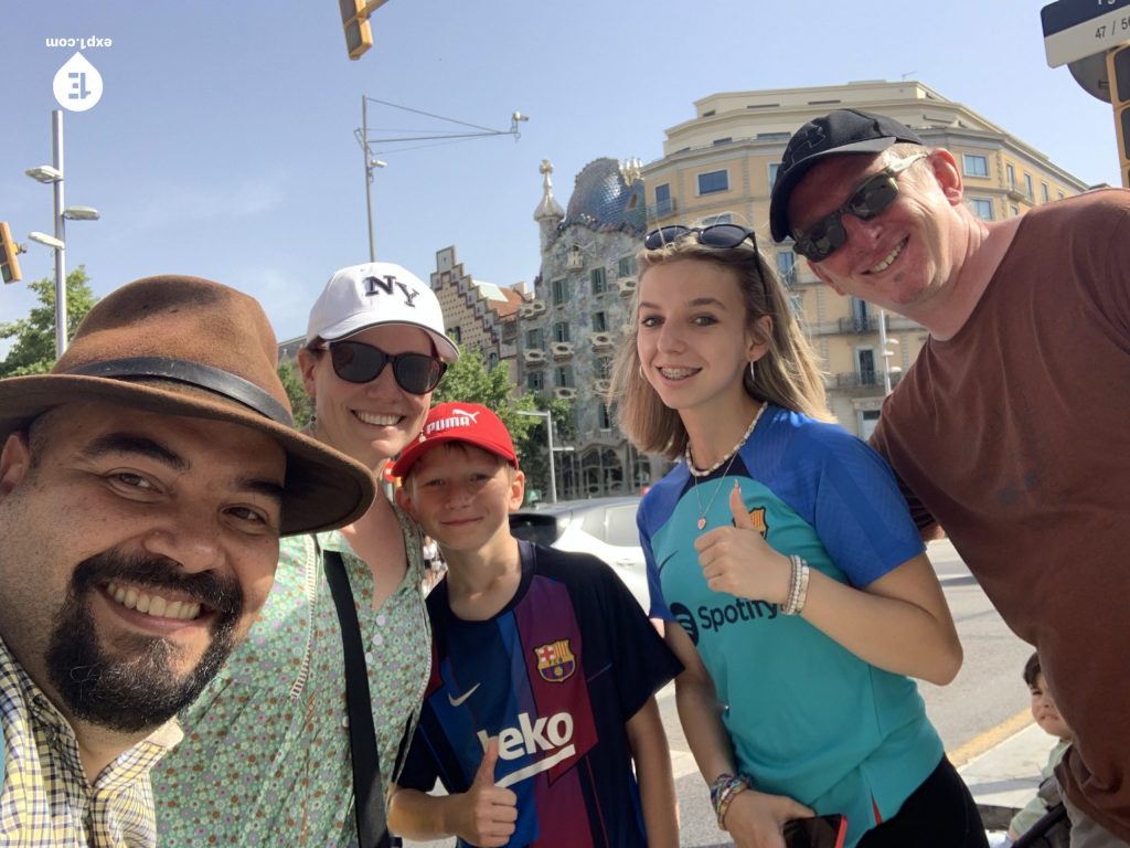 Group photo Barcelona Architecture Walking Tour on 5 July 2022 with Alberto