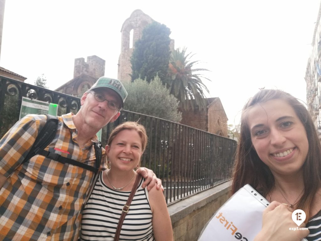 Group photo Raval Walking Tour on 5 July 2022 with Cristina