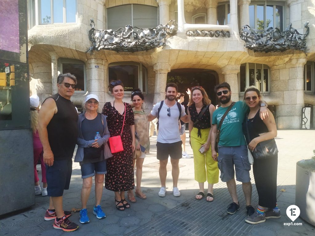 Group photo Barcelona Architecture Walking Tour on 9 July 2022 with Marta