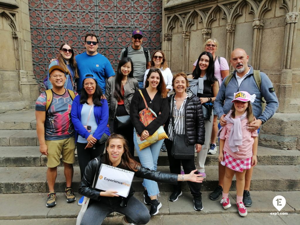 Group photo Barcelona Ancient Markets Walking Tour on 27 September 2022 with Cristina