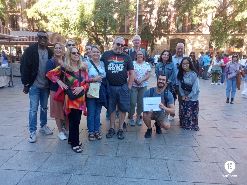 Group photo Barcelona Ancient Markets Walking Tour on 30 September 2022 with Pol