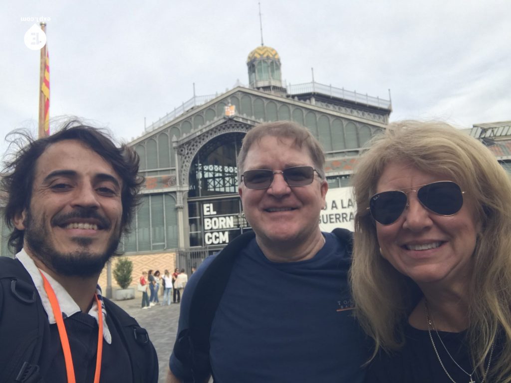 Group photo Barcelona Ancient Markets Walking Tour on 9 November 2022 with Carlos