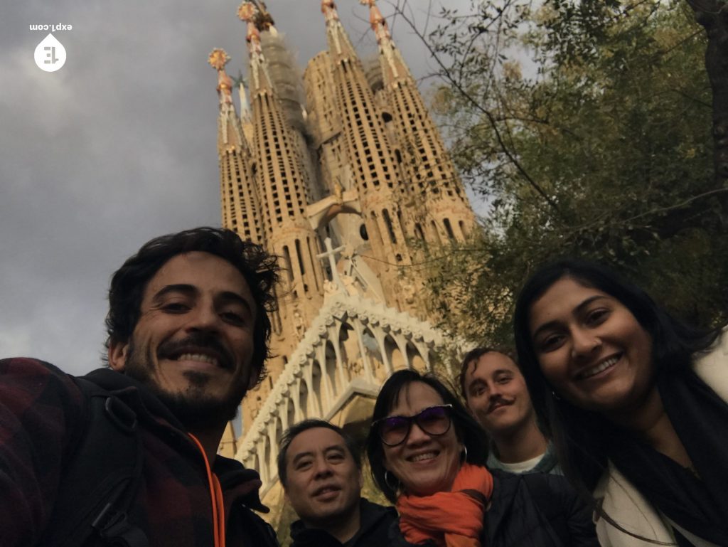 Group photo Barcelona Architecture Walking Tour on 1 December 2022 with Carlos