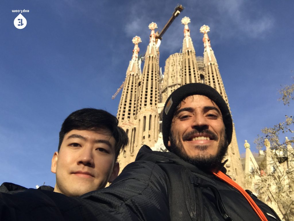 Group photo Barcelona Architecture Walking Tour on 22 December 2022 with Carlos