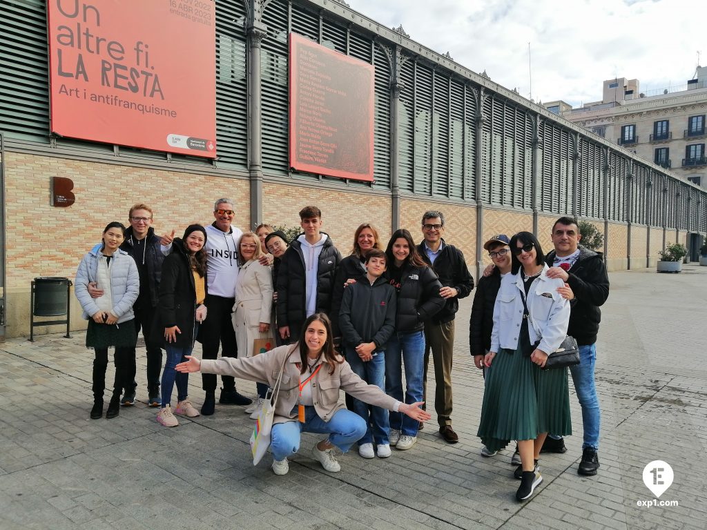 Group photo Barcelona Ancient Markets Walking Tour on 3 January 2023 with Cristina