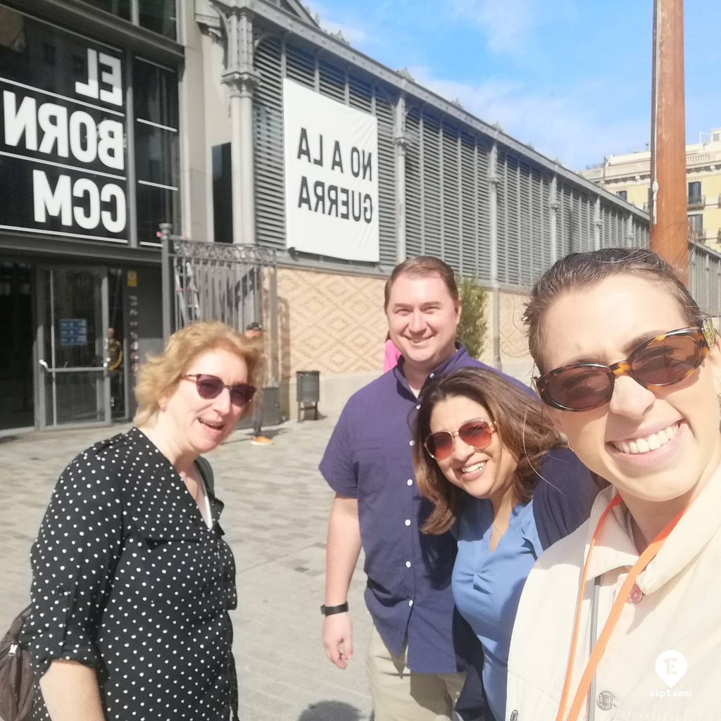 Group photo Barcelona Ancient Markets Walking Tour on 14 March 2023 with Cristina