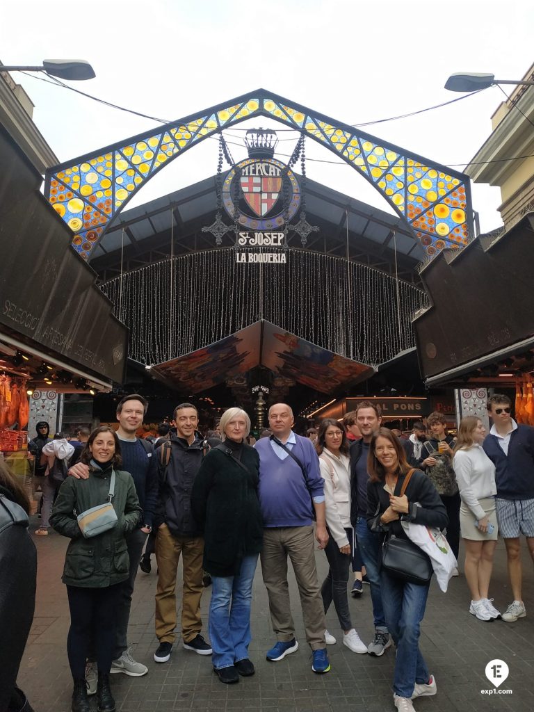 Group photo Barcelona Ancient Markets Walking Tour on 18 March 2023 with Marta