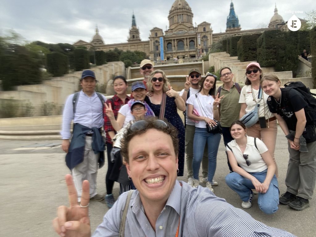 Group photo Montjuïc Walking Tour on 12 April 2023 with Eoghan