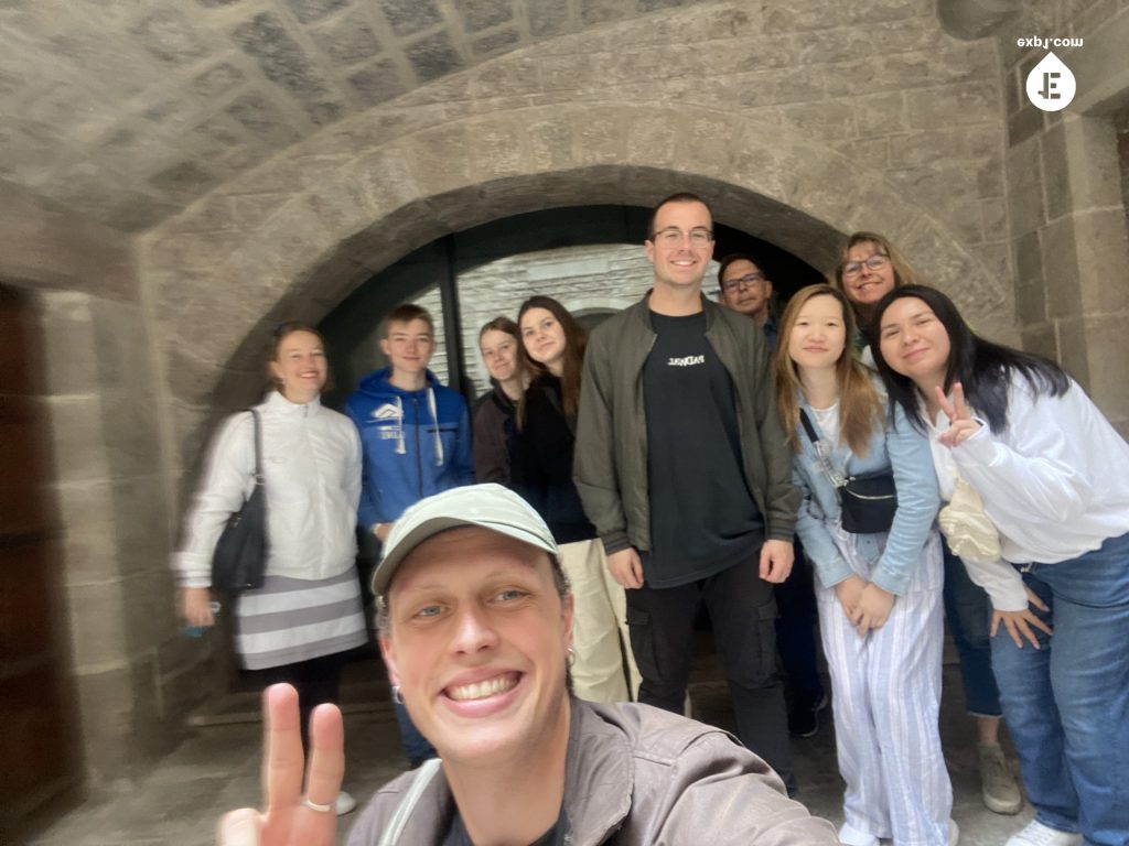 Group photo Picasso in Barcelona Walking Tour on 14 April 2023 with Eoghan