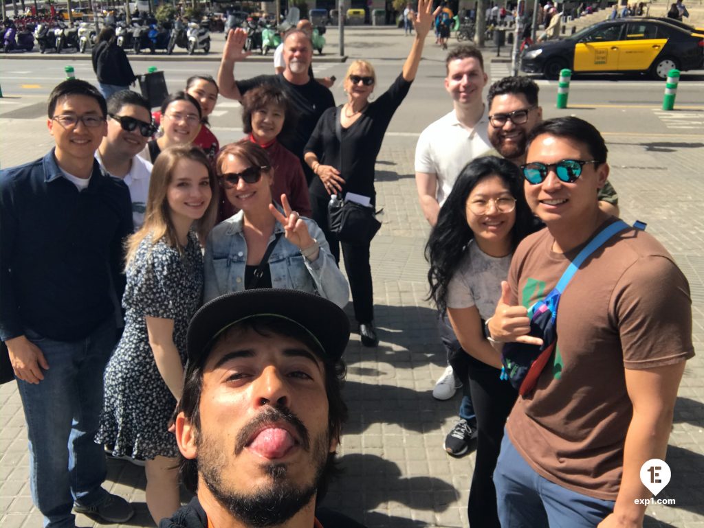 Group photo Picasso in Barcelona Walking Tour on 15 April 2023 with Carlos