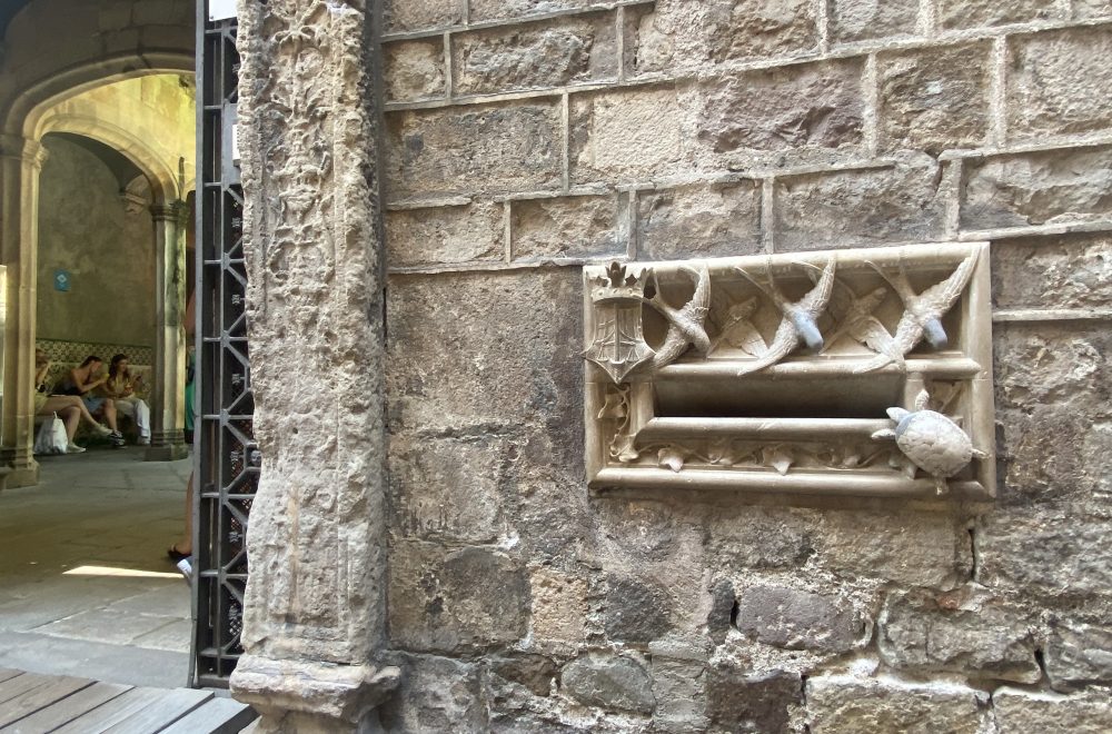 Animal Letter Box in Barcelona Old Town