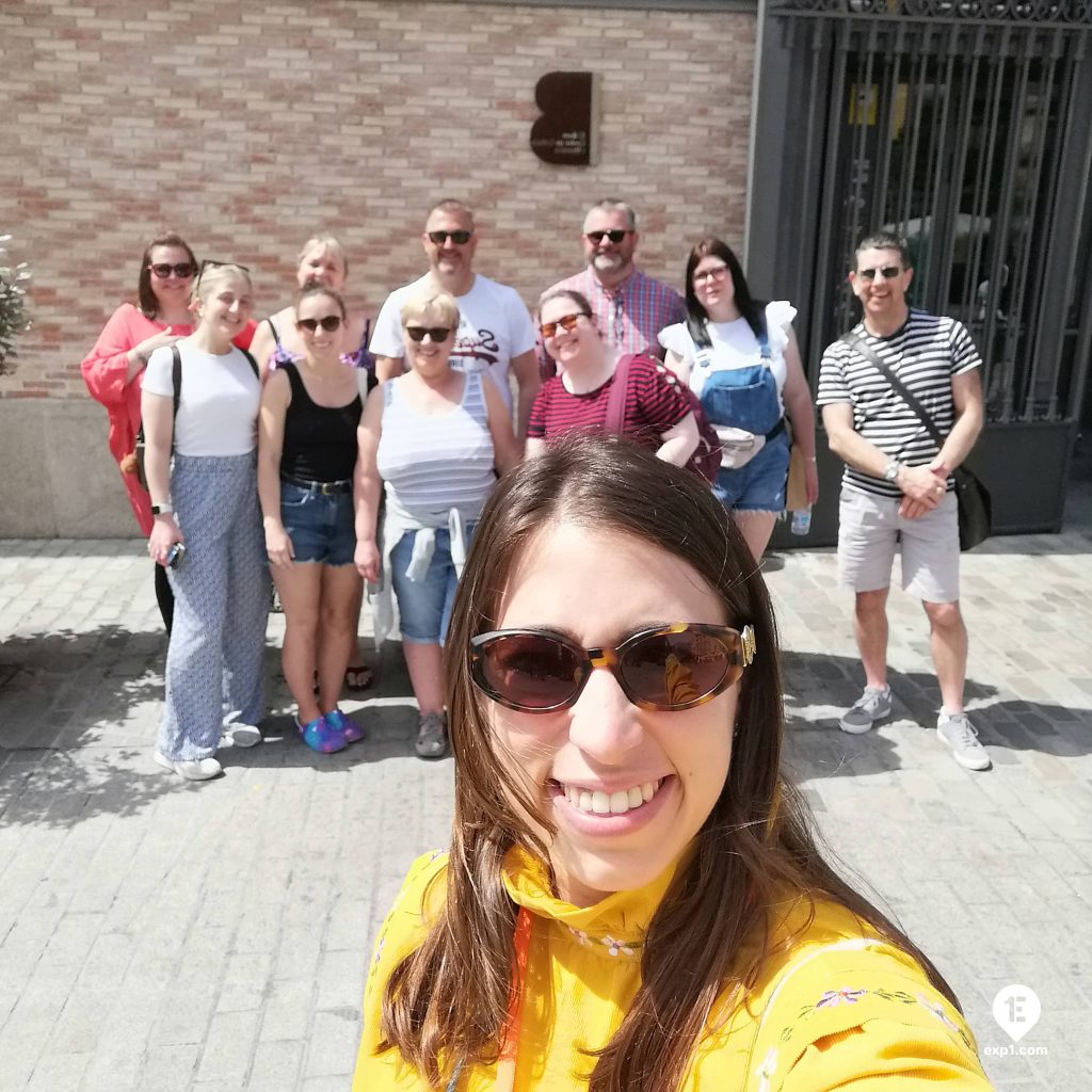 Group photo Barcelona Ancient Markets Walking Tour on 5 May 2023 with Cristina