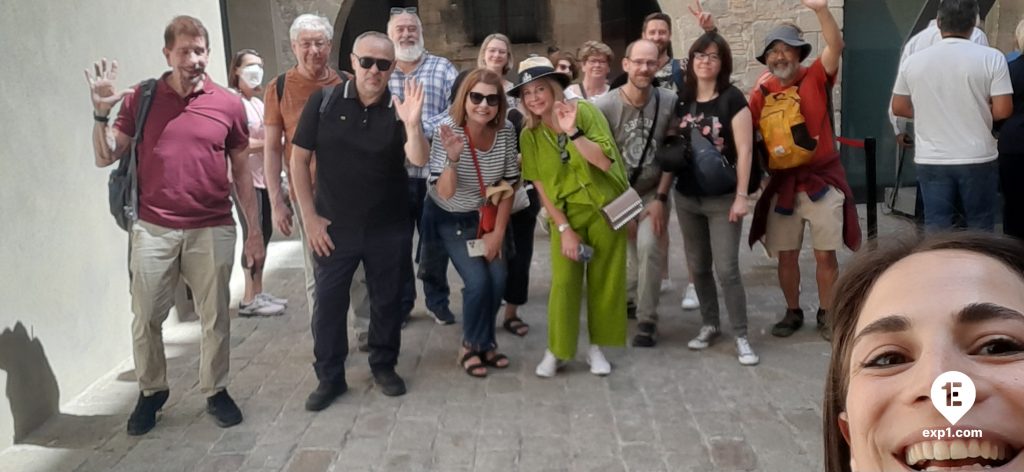 Group photo Picasso in Barcelona Walking Tour on 9 May 2023 with Valentina