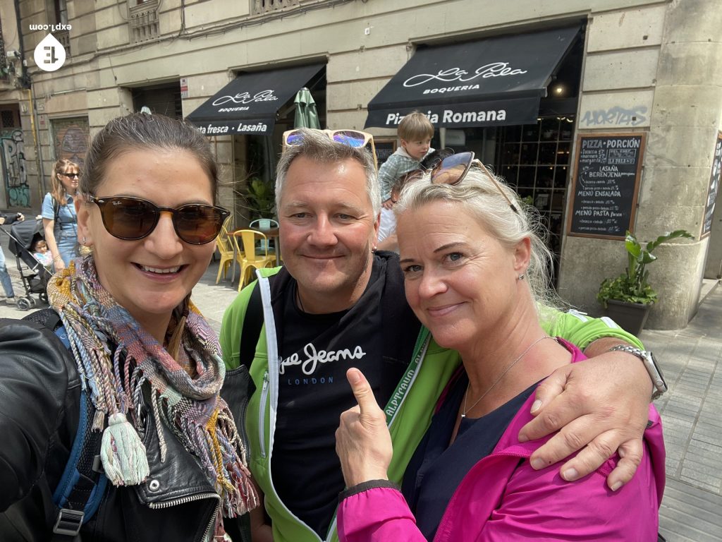 Group photo Raval Walking Tour on 19 May 2023 with Maria