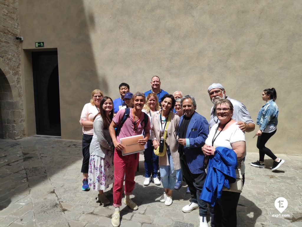 Group photo Picasso in Barcelona Walking Tour on 20 May 2023 with Thomas