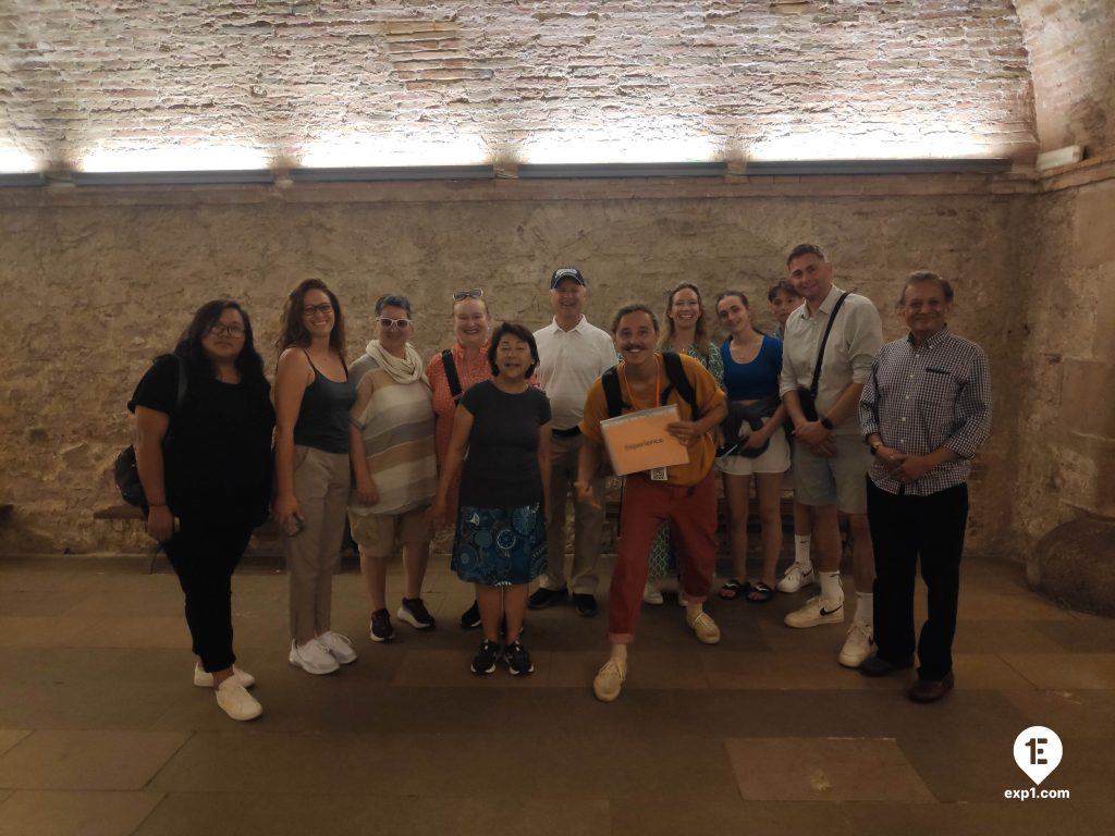 Group photo Picasso in Barcelona Walking Tour on 1 June 2023 with Thomas