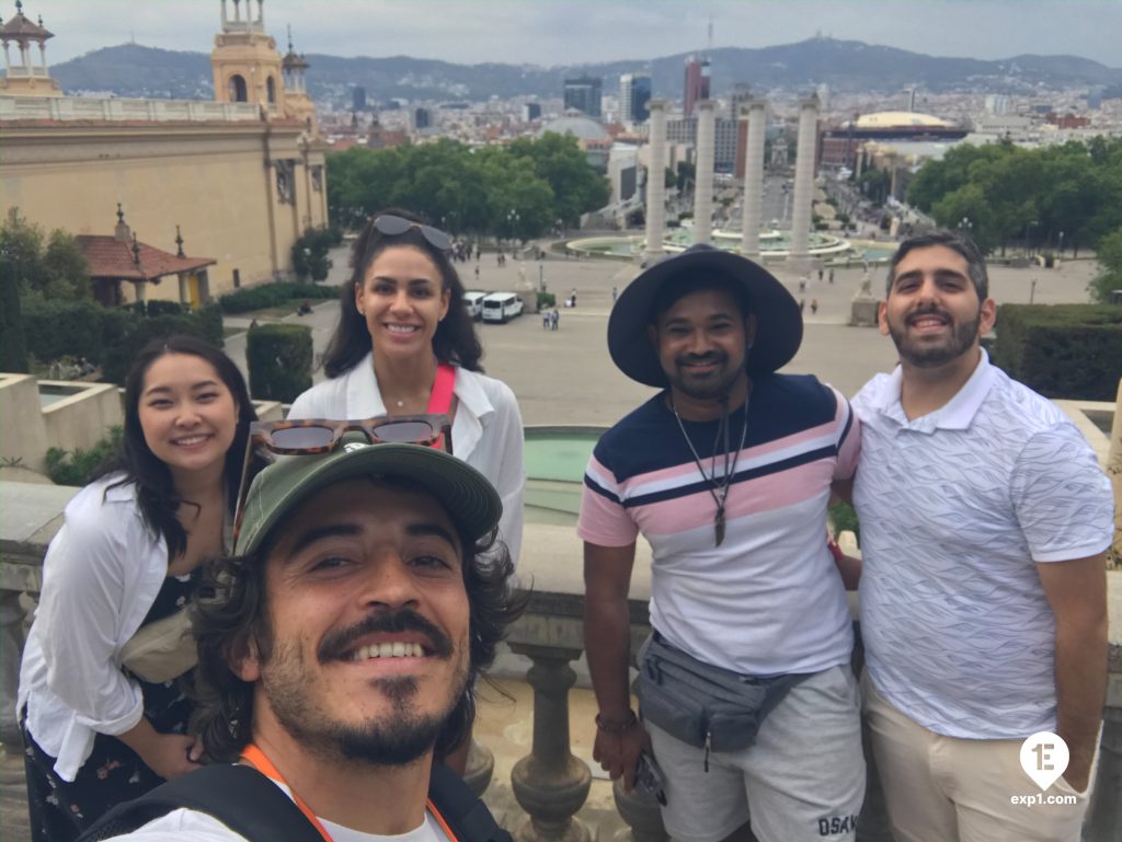 Group photo Montjuïc Walking Tour on 24 May 2023 with Carlos