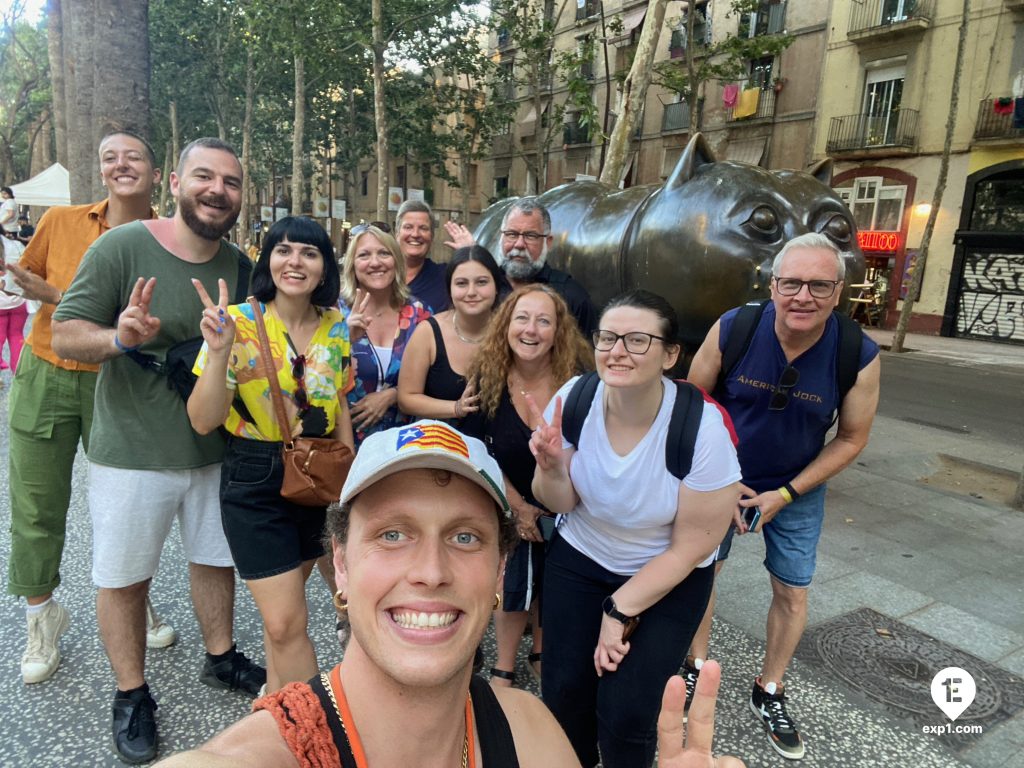 Group photo Raval Walking Tour on 10 June 2023 with Eoghan