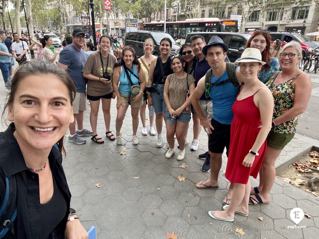 Group photo Barcelona Architecture Walking Tour on 3 July 2023 with Maria