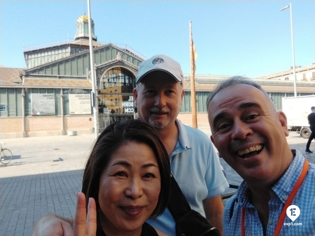 Group photo Barcelona Ancient Markets Walking Tour on Sep 29, 2023 with Patricio