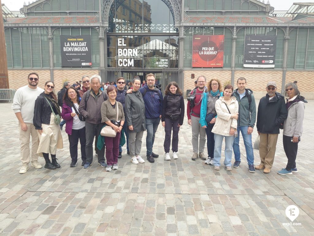 Group photo Barcelona Ancient Markets Walking Tour on Apr 30, 2024 with Nicholas