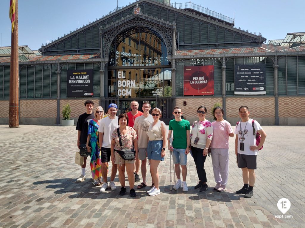 Group photo Barcelona Ancient Markets Walking Tour on Jul 6, 2024 with Nicholas