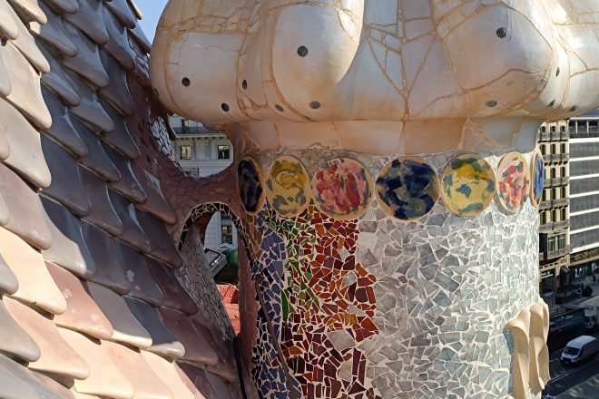 Close up of exterior art on Casa Batlló