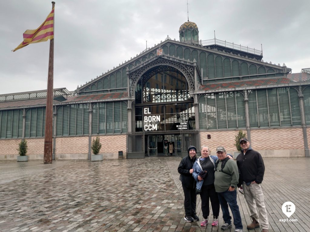 Group photo Barcelona Ancient Markets Walking Tour on Nov 13, 2024 with Nicholas