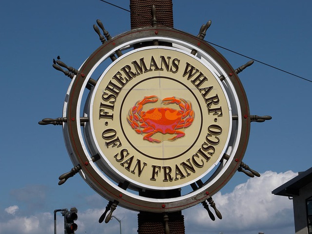 Here's Where the Not-So-Touristy Eat at the Fisherman's Wharf
