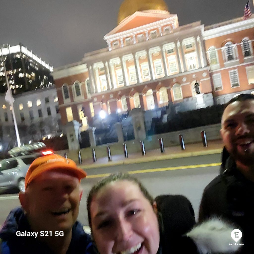 Group photo Freedom Trail Highlights Walking Tour on Feb 29, 2024 with Charlie