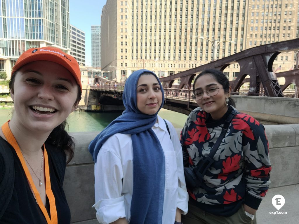 Group photo Chicago Riverwalk Architecture Tour on Jul 21, 2023 with Isabel