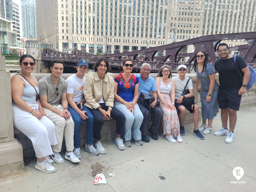 Group photo Chicago Riverwalk Architecture Tour on Jul 22, 2023 with Isabel