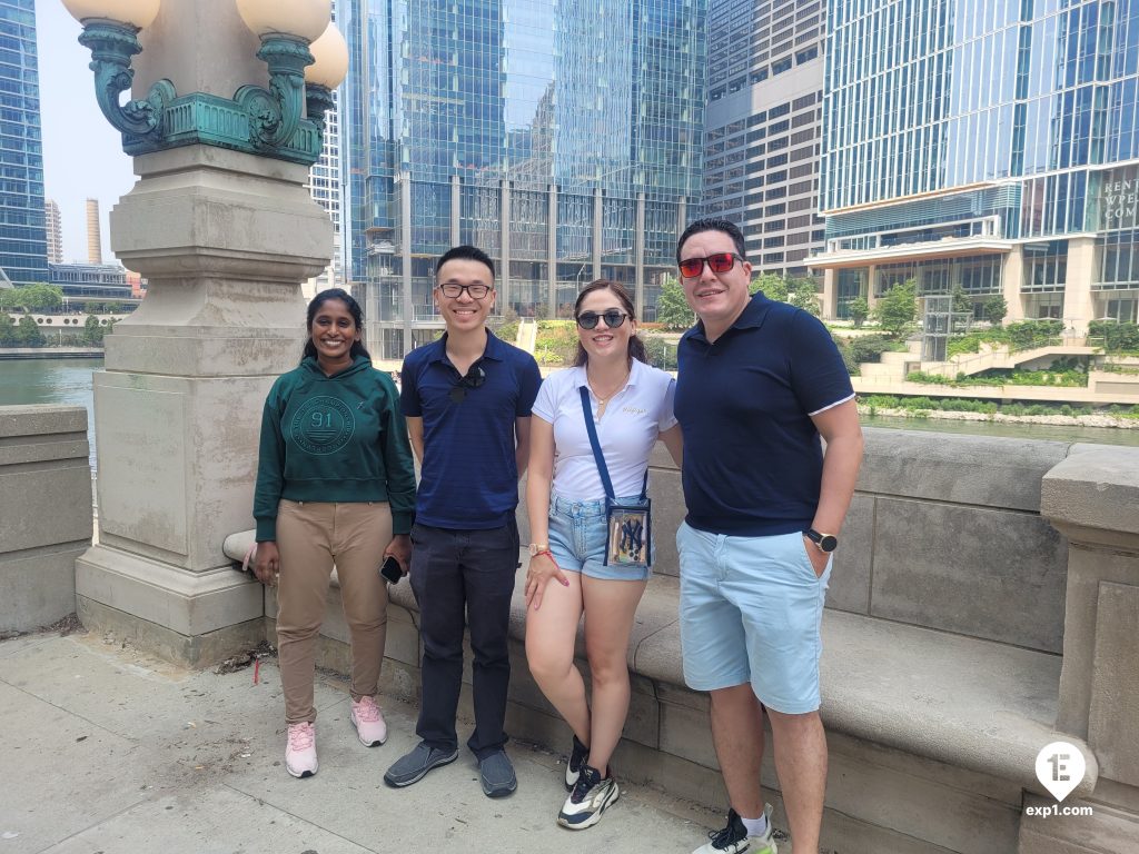 Group photo Chicago Riverwalk Architecture Tour on Jul 25, 2023 with Isabel