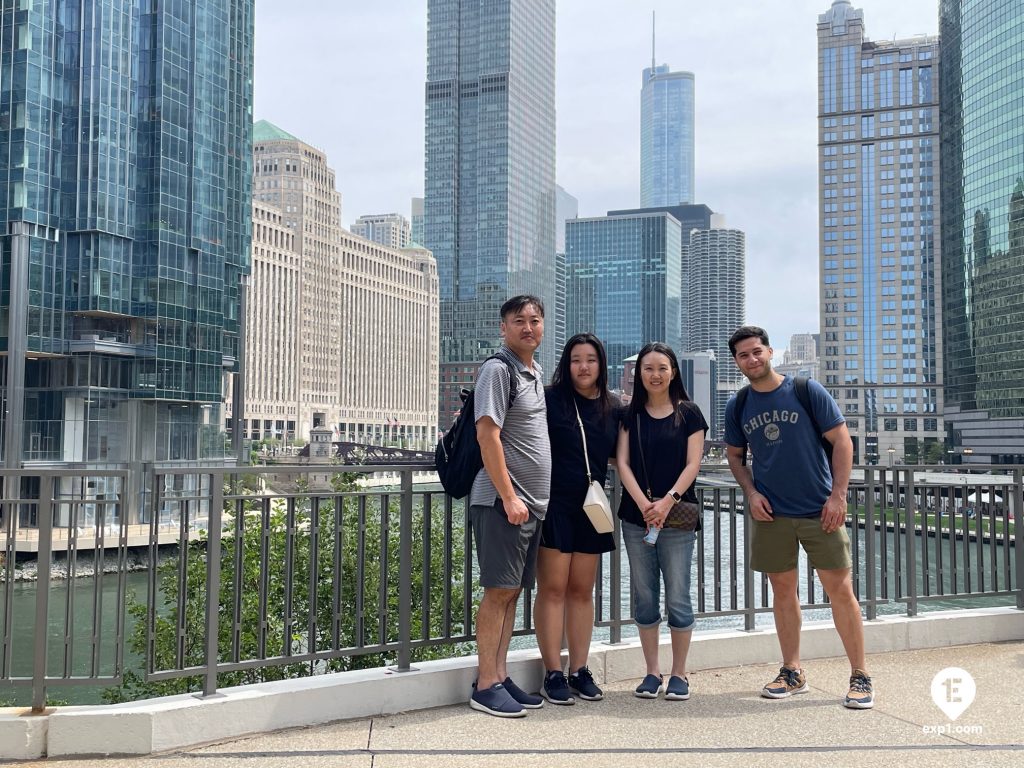 Group photo Chicago Riverwalk Architecture Tour on Aug 11, 2023 with Chris