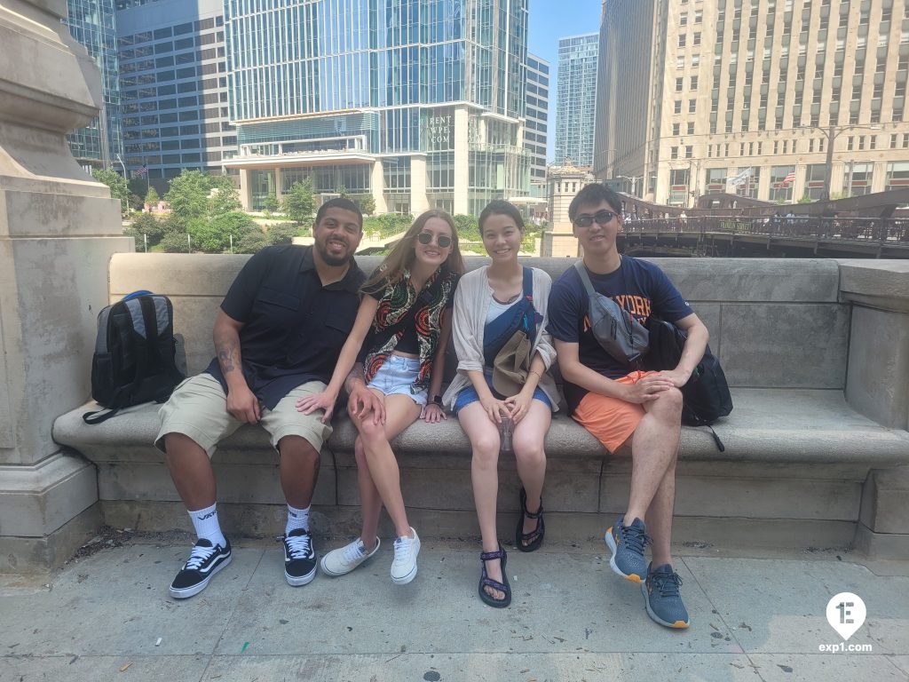 Group photo Chicago Riverwalk Architecture Tour on Aug 22, 2023 with Isabel