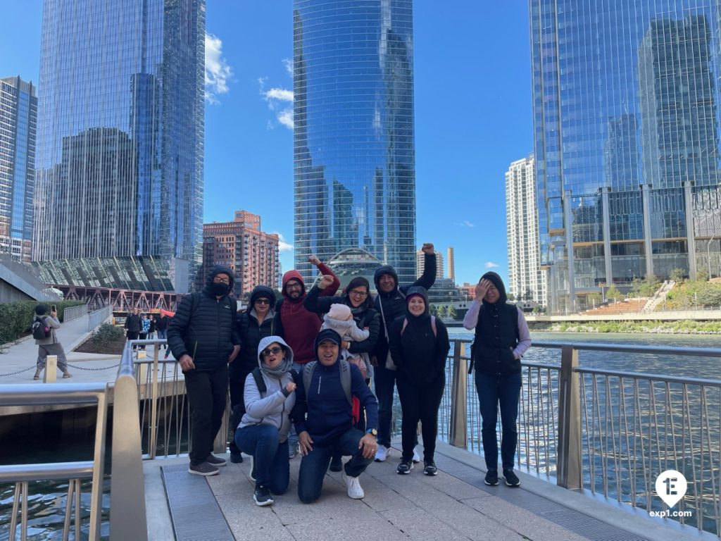 Group photo Chicago Riverwalk Architecture Tour on Oct 7, 2023 with Chris