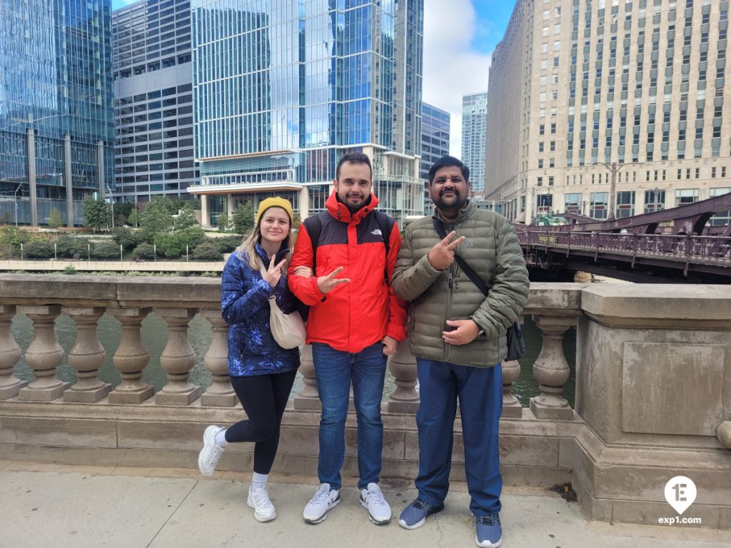 Group photo Chicago Riverwalk Architecture Tour on Oct 15, 2023 with Isabel