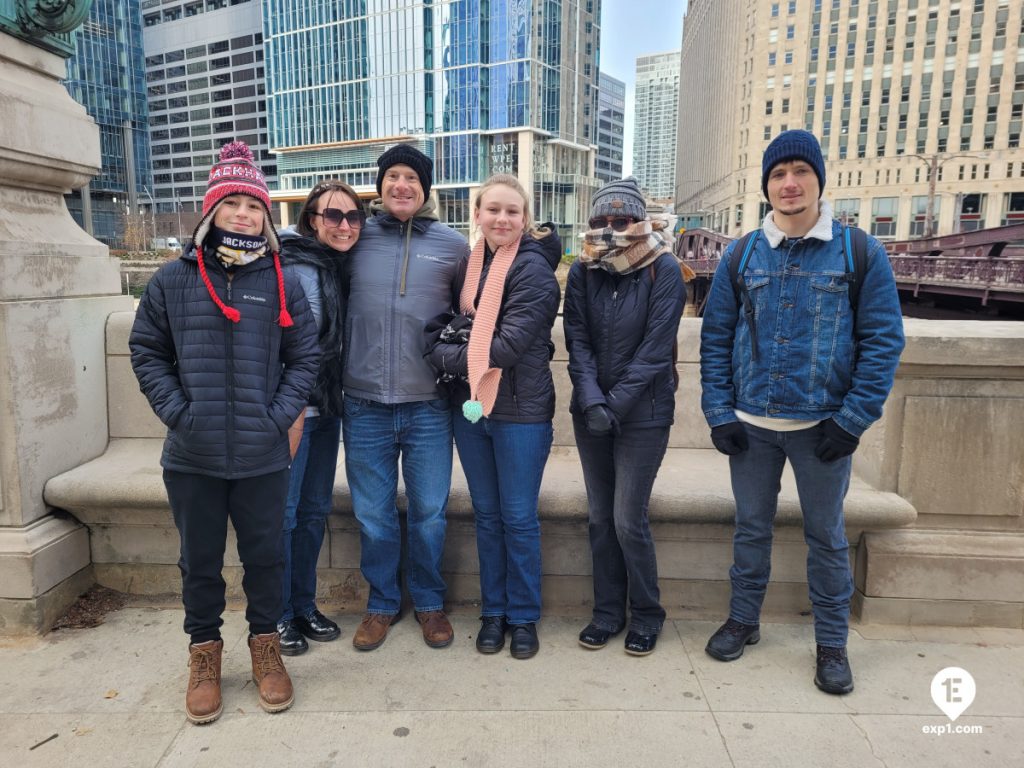 Group photo Chicago Riverwalk Architecture Tour on Nov 25, 2023 with Isabel